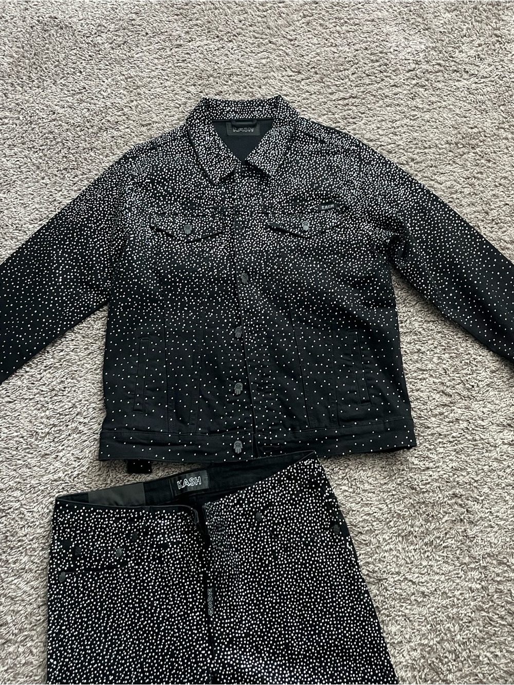 Black KASH Rhinestones Set - Picture 3 of 9